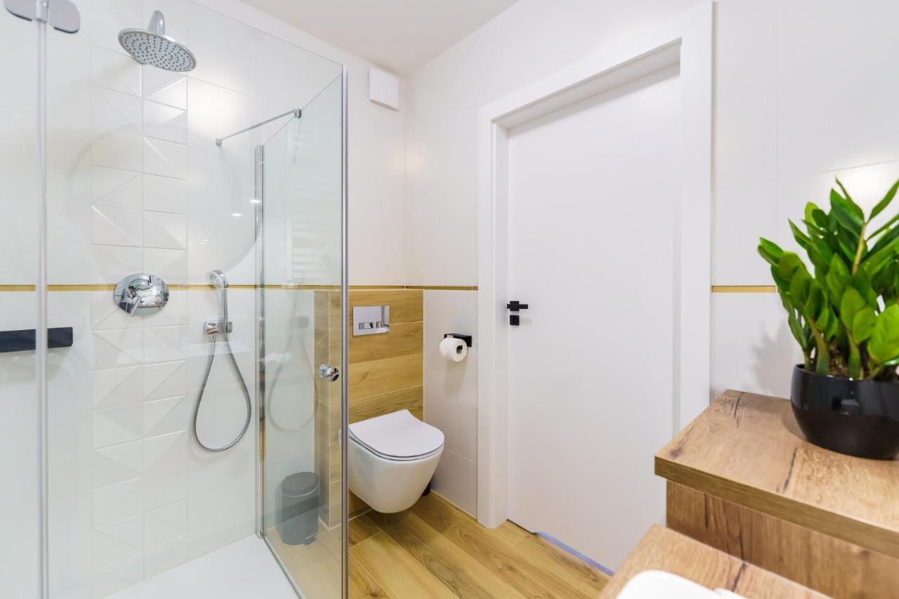 קולובז'ג Apartamenty Adyl Platany מראה חיצוני תמונה
